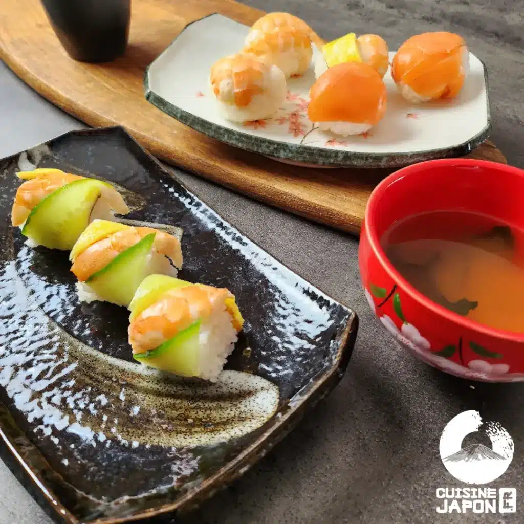 Recette japonaise tanuza sushi, magnifique sushi de fête avec une soupe miso et des temari sushi