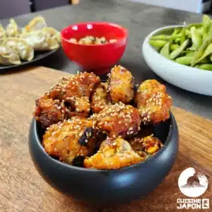 Recette japonaise karaage épicé, beignets de poulet à la coréenne