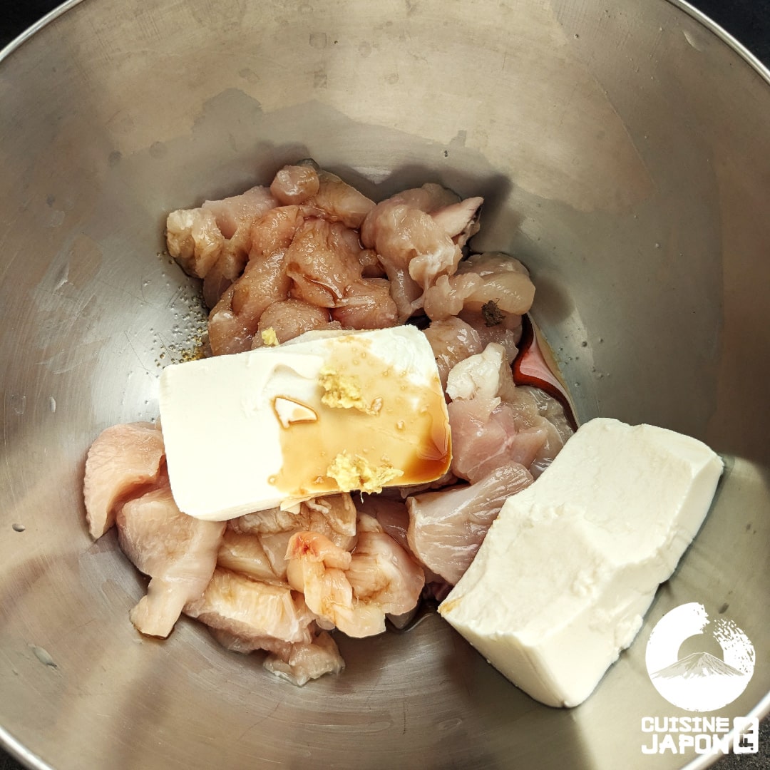 Recette japonaise de boulettes de poulet et tofu • Cuisine Japon