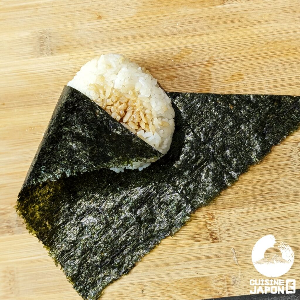 pliage nori onigiri etape 2