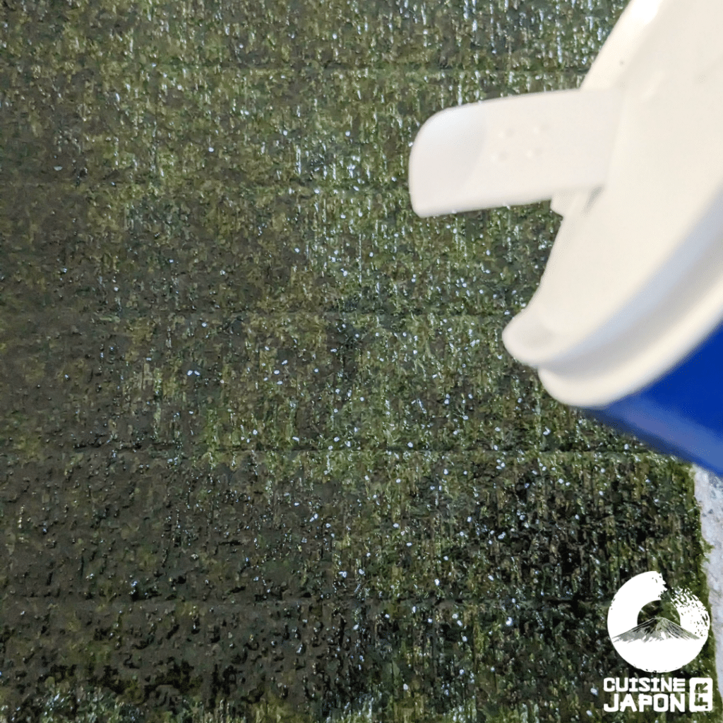 Recette japonaise Aji Nori, des feuilles d'algues de nori assaisonnées sel